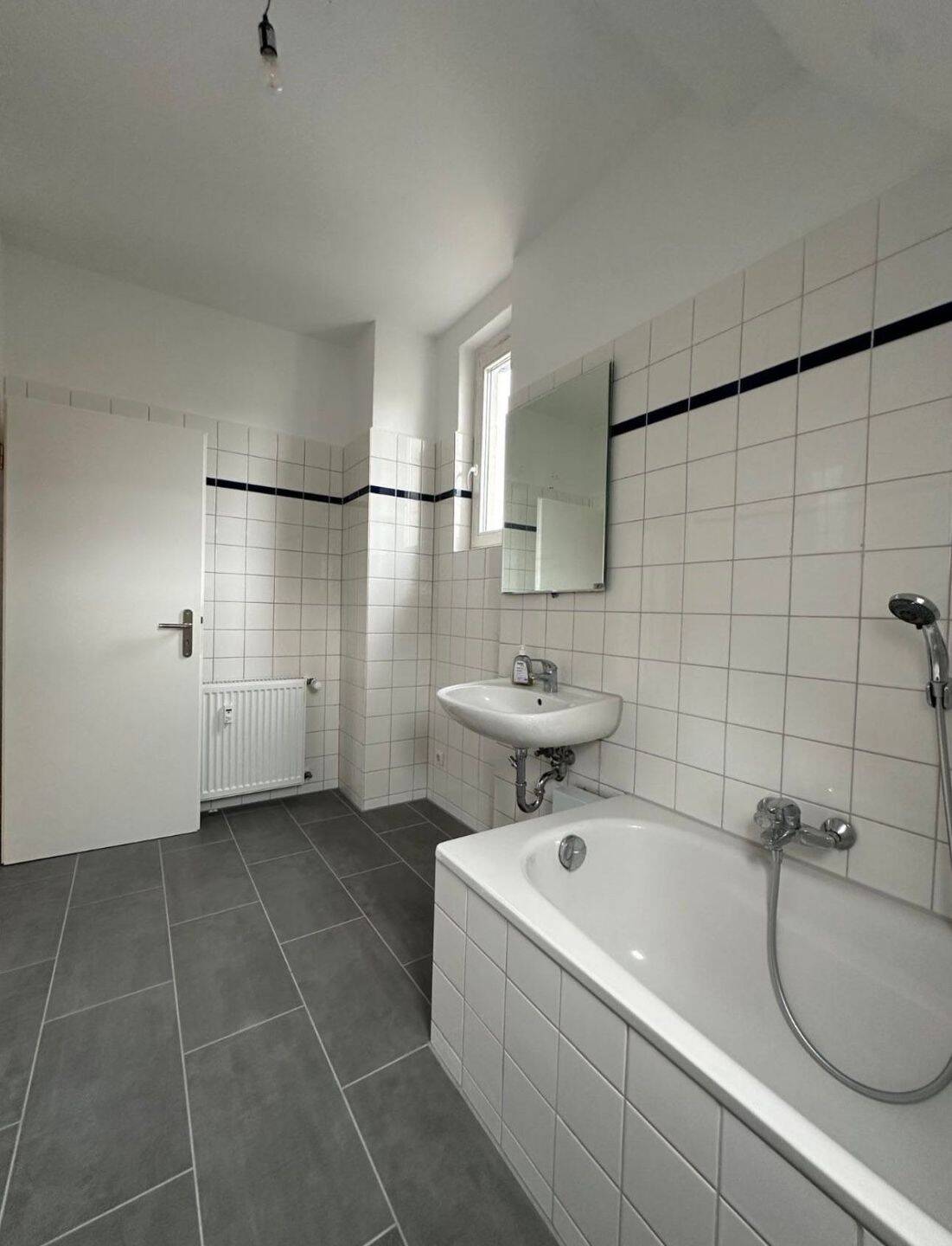 Helle 3,5-Zimmer Wohnung im 4. OG in Nürnberg-Rabus – Nürnberg – Vorschaubild 7