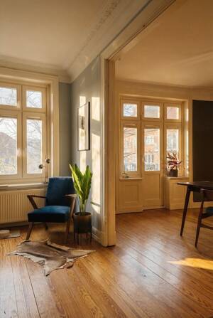 3-Zi.-Altbaujuwel mit Balkon und historischem Kachelofen im idyllischen Komponistenviertel – 22083 Hamburg – Vorschaubild 6