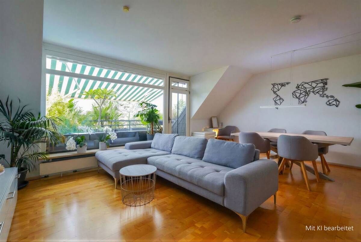 Kaiserswerth - Drei-Zimmer-Maisonettewohnung mit Grünblick in der Nähe der ISD! – 40489 Düsseldorf – Bild 1 von 9