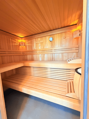 EINZIGARTIG - Altbau-Traum mit großer Dachterrasse und direktem Blick auf Ruhmeshalle / Bavaria – 80336 München – Vorschaubild 9