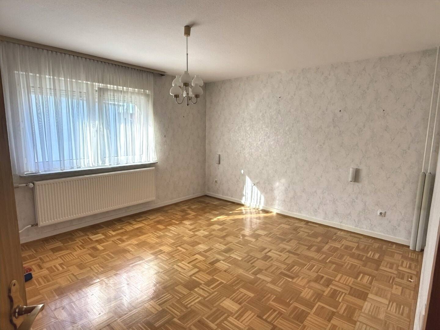 Gepflegtes Ein- bis Zweifamilienhaus mit Gartenhaus und Garage - perfekt für Familien – Stetten am kalten Markt – Vorschaubild 4