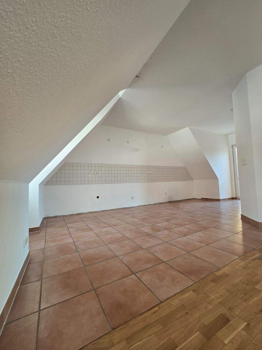 Lichtdurchflutete Wohnung im Atelierstil mit Blick auf den Erfurter Dom ! – Erfurt – Vorschaubild 9