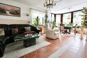 CA. 207 m² WOHN-/NUTZFLÄCHE - GROSSZÜGIGE MAISONETTE MIT GARTEN - WOHNEN MIT HAUSFLAIR – 12621 Berlin – Vorschaubild 7