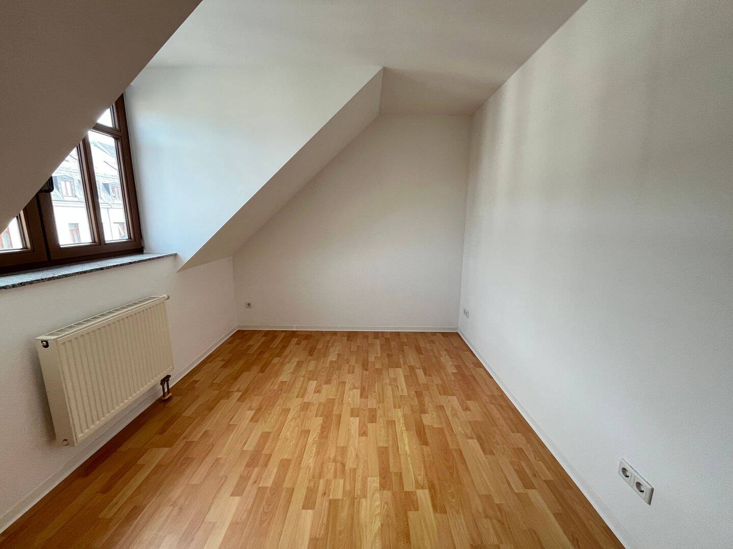 Wohnen auf zwei Ebenen - Maisonette mit flexibler Küchengestaltung – Chemnitz – Vorschaubild 5