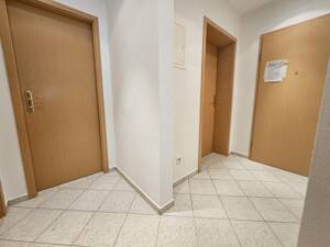 Nicht lange zögern anfragen! / Dont hesitate just send an enquiry! – 8058 Zwickau – Vorschaubild 3