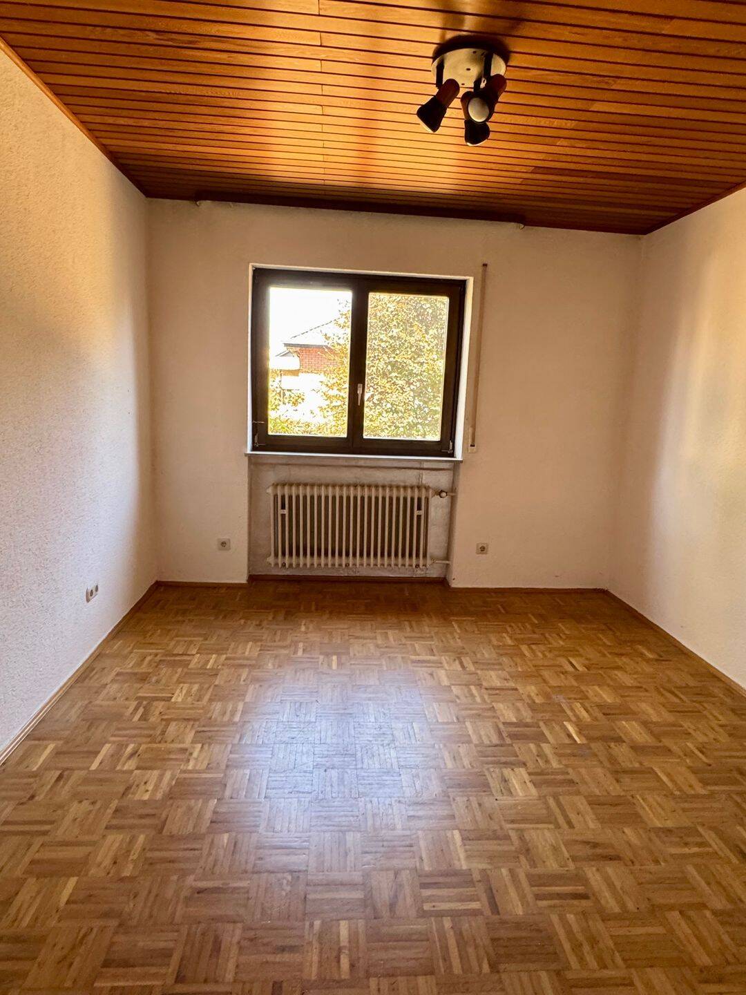 Familienfreundliches Einfamilienhaus mit großem Grundstück und Doppelgarage von privat – Gau-Bickelheim – Vorschaubild 8