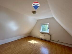 Großzügiges Zweifamilienhaus mit viel Potenzial - zur Eigennutzung oder Anlage – 21109 Hamburg – Vorschaubild 4