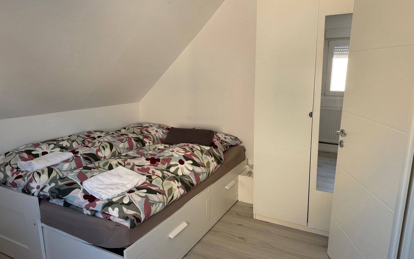 Wohnen auf Zeit mieten in Karlsruhe - möblierte 2-Zimmer-Wohnung buchen – Karlsruhe – Vorschaubild 7