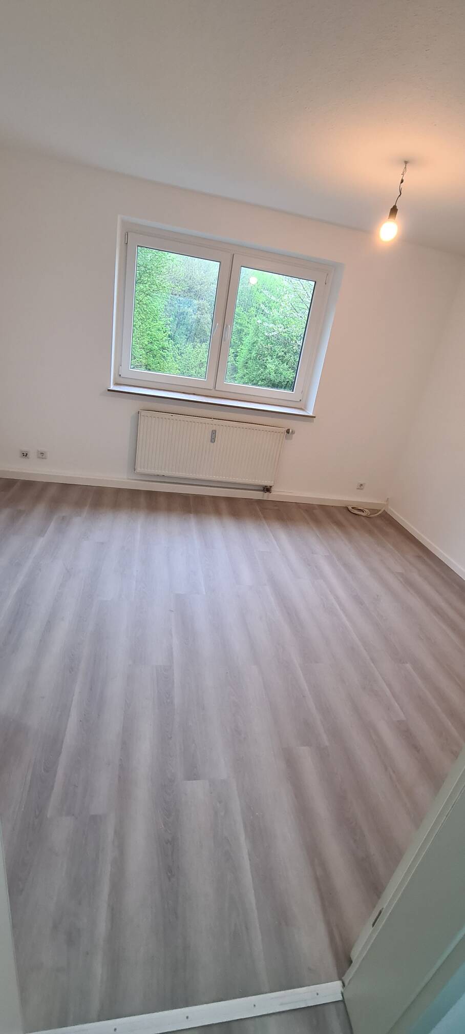 Singles aufgepasst! Saniertes Appartement im Souterrain eines gepflegten Mehrfamilienhauses – Remscheid – Vorschaubild 7