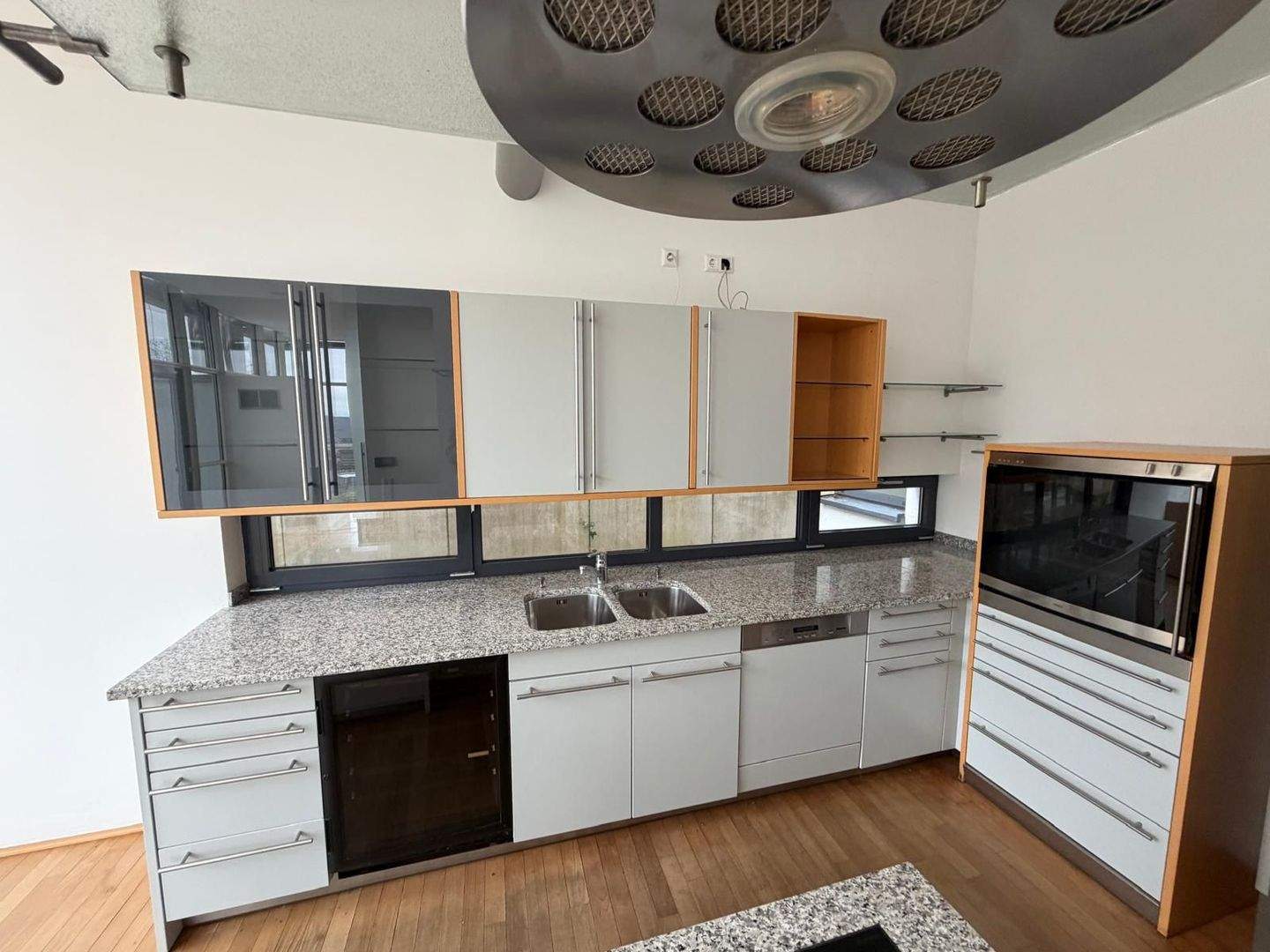 Architektenvilla in Aussichtslage, große Dachterrasse und 1-Zimmer-Einliegerwohnung – Gerlingen – Vorschaubild 5