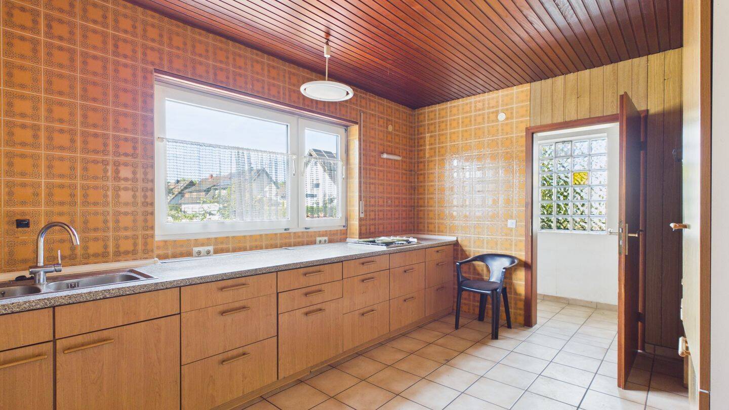 1517 m² Freiheit - freistehender Bungalow mit Pool und großem Garten in Sinzig zu verkaufen – Sinzig – Vorschaubild 8