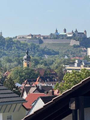 Familienfreundliches Haus mit großzügigem Raumangebot in Würzburg Heidingsfeld, auch WG geeignet – 97084 Würzburg – Vorschaubild 9