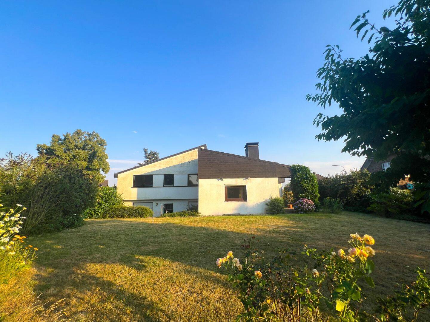 Architektenhaus mit großem Garten in ruhiger Wohnlage von 41189 Mönchengladbach-Buchholz – Mönchengladbach – Vorschaubild 2