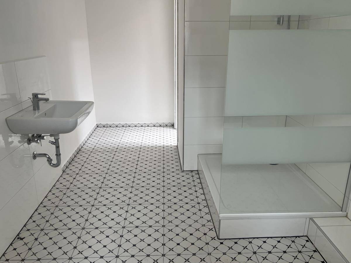 Neu saniertes Studio-Refugium in der Erlanger Innenstadt – Erlangen – Vorschaubild 6
