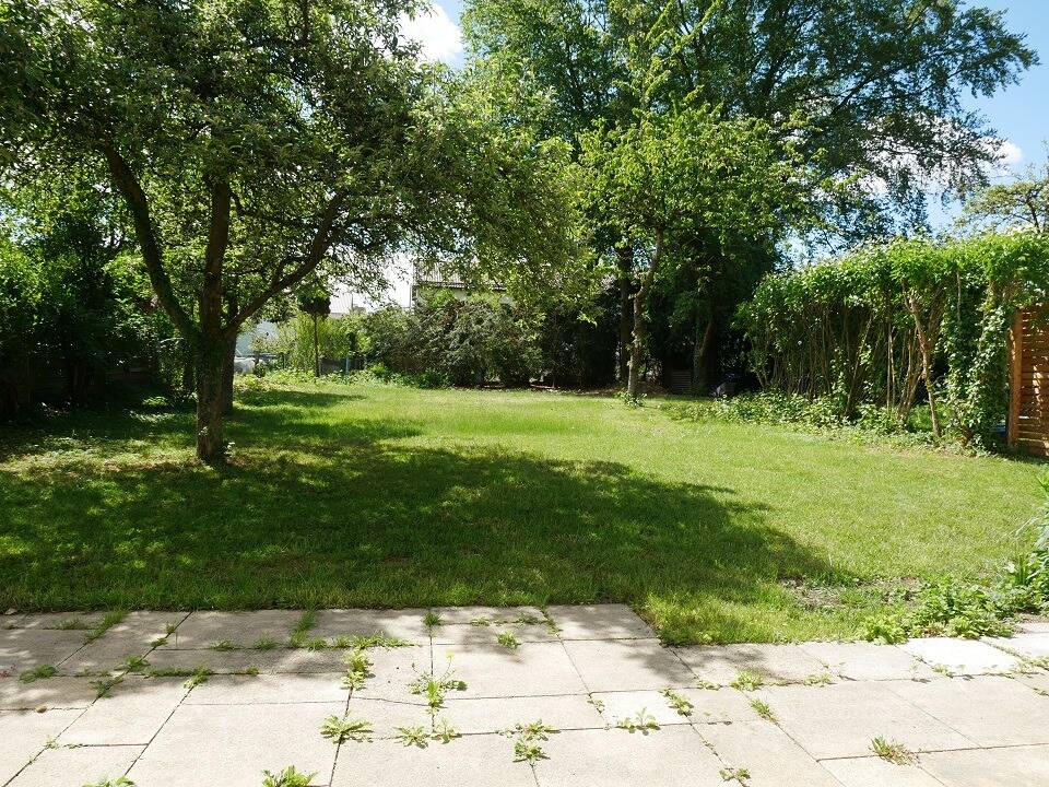 Frisch renoviertes Haus mit viel Lebensraum, Charme und großem Garten in FRIEDBERG – Friedberg – Vorschaubild 6