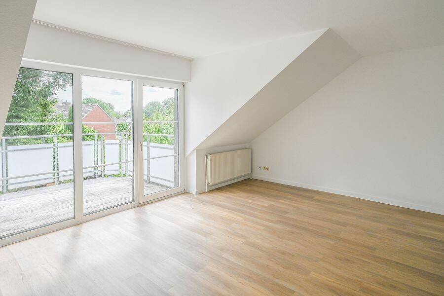 Lotte: Renovierte 2-Zimmer-Eigentumswohnung mit großem Balkon !