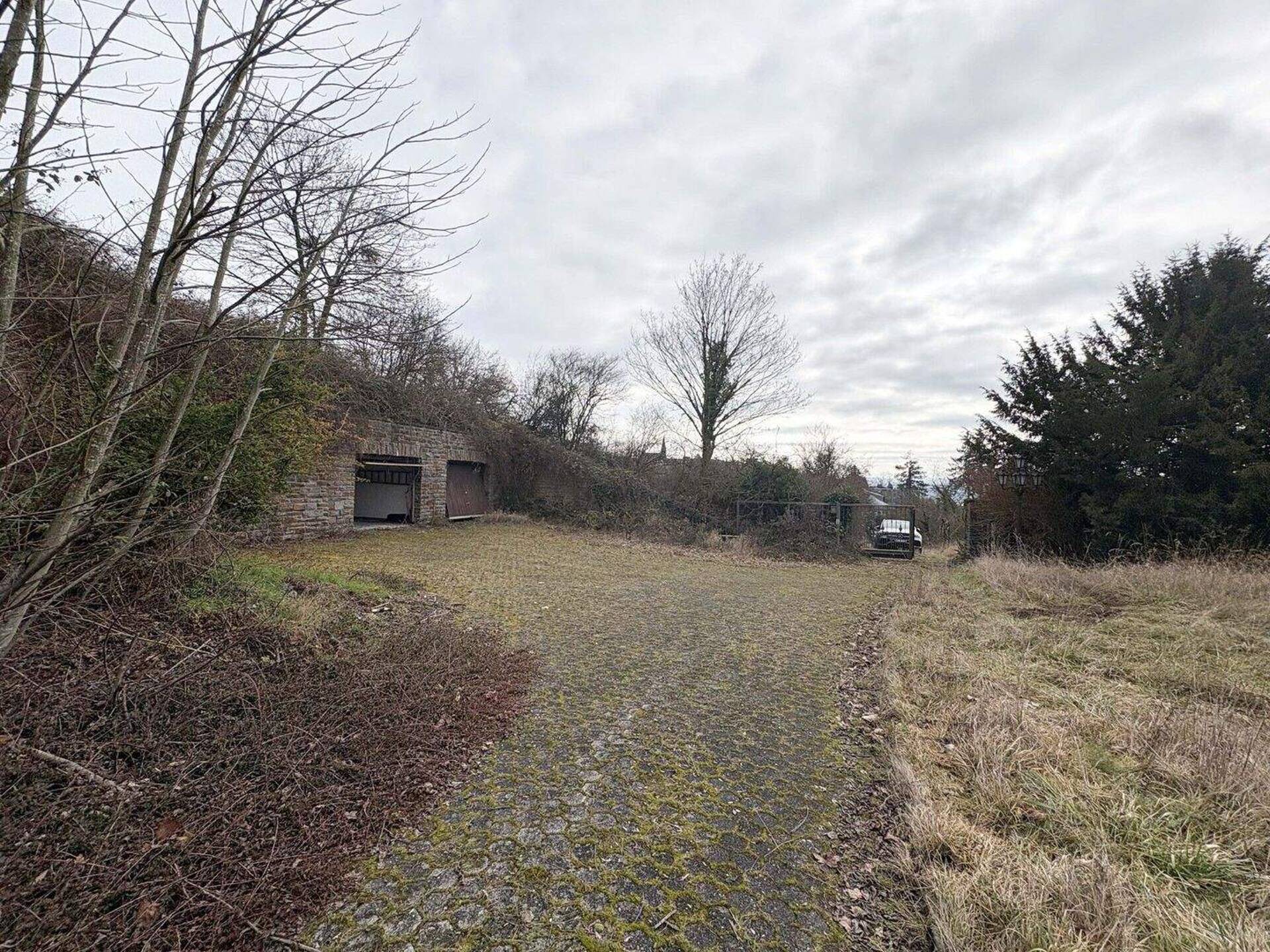 Villa in 56170 Bendorf mit 450 m² kaufen