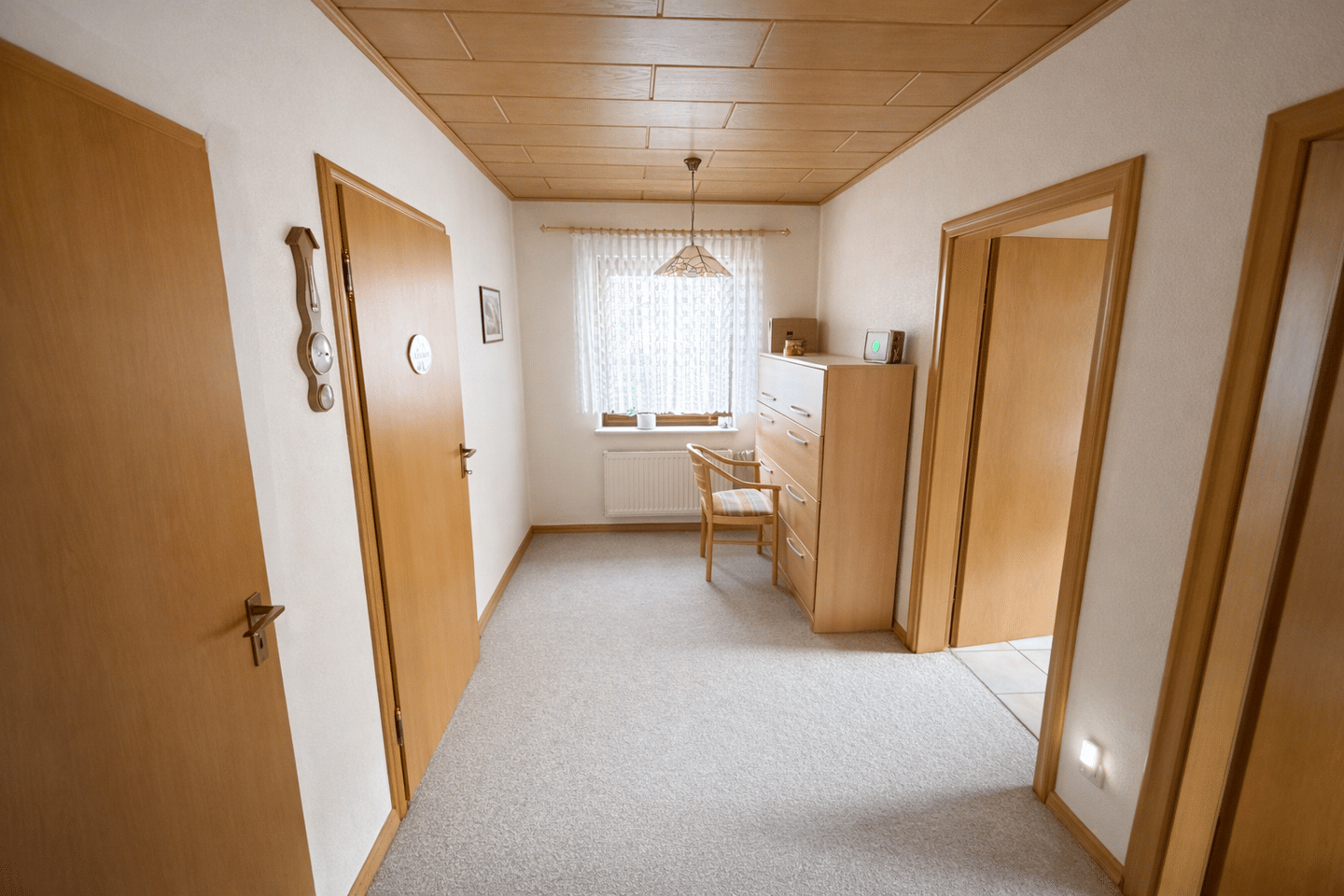 Gepflegter kleiner Bungalow mit großem Grundstück, PV-Anlage & moderner Heizung – Hamburg – Vorschaubild 9