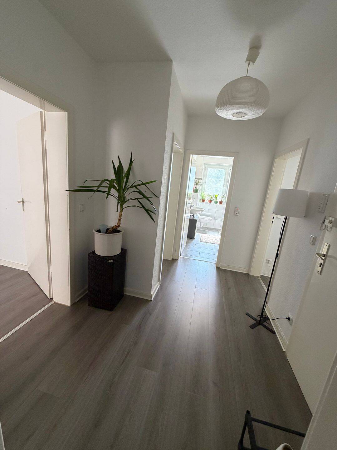 Beautiful furnished room by the Stadtgarten – Excellent location + Fully equipped kitchen with Dishwasher – Essen – Vorschaubild 8
