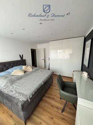 Hochwertig renovierte und möblierte 2-ZKB mit EBK, Terrasse + Garage – 66119 Saarbrücken – Vorschaubild 9