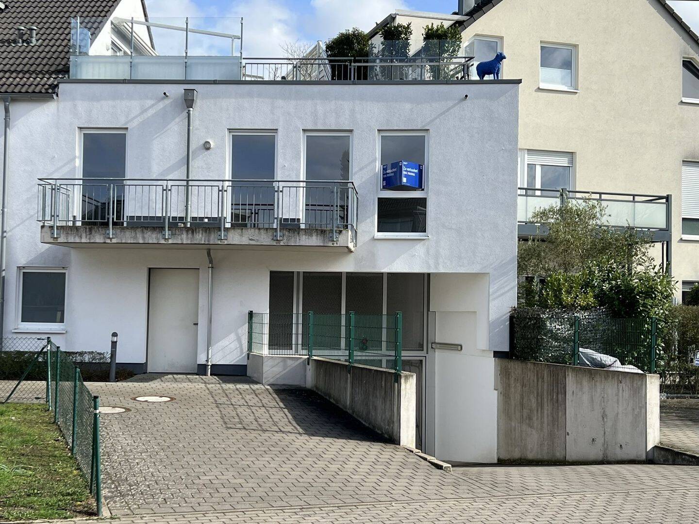 Modern, gepflegt & sofort bezugsbereit: 90 m² Wohnkomfort mit Aufzug und Tiefgarage – Leverkusen – Vorschaubild 5