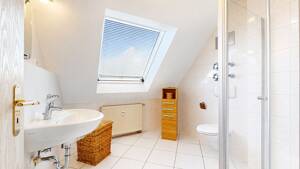 Großzügige Maisonette mit Westbalkon in zentraler und ruhiger Lage – 60388 Frankfurt am Main – Vorschaubild 9