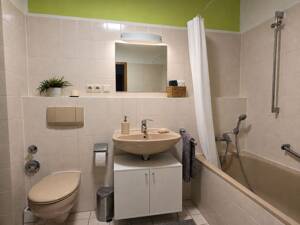 2-Zimmer-Wohnung in zentraler Lage von Trier mit Balkon und Tiefgaragenstellplatz – 54290 Trier – Vorschaubild 6