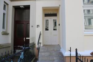 Wunderschöne sanierte Altbauwohnung mit Balkon in St.Lorenz Nord ! – 23554 Lübeck – Vorschaubild 4