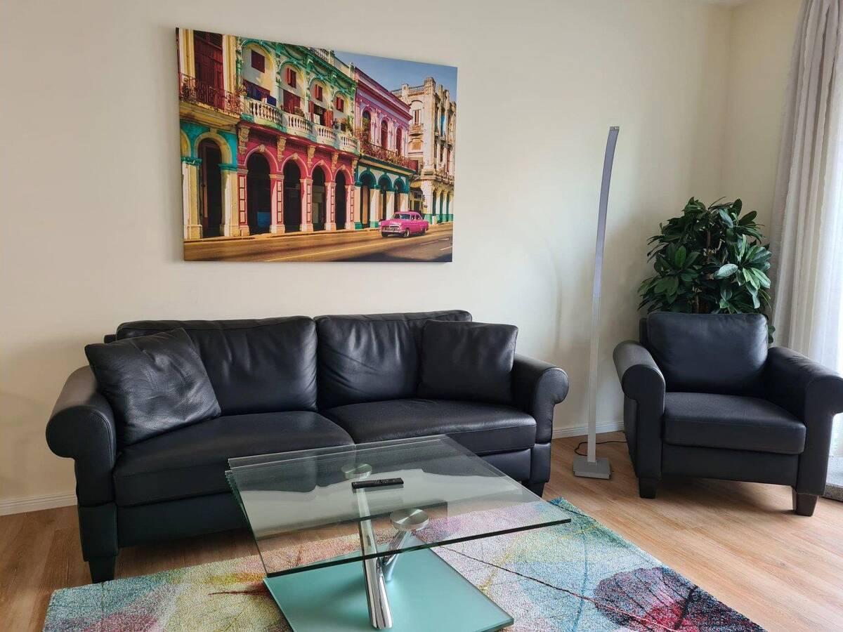 MÖBLIERTE Wohnung mit Balkon Nähe Krupunder See – 22523 Hamburg – Bild 1 von 9