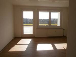 Ihre neue 3-Zimmer-Wohnung wartet auf Sie! – 1239 Dresden – Vorschaubild 3