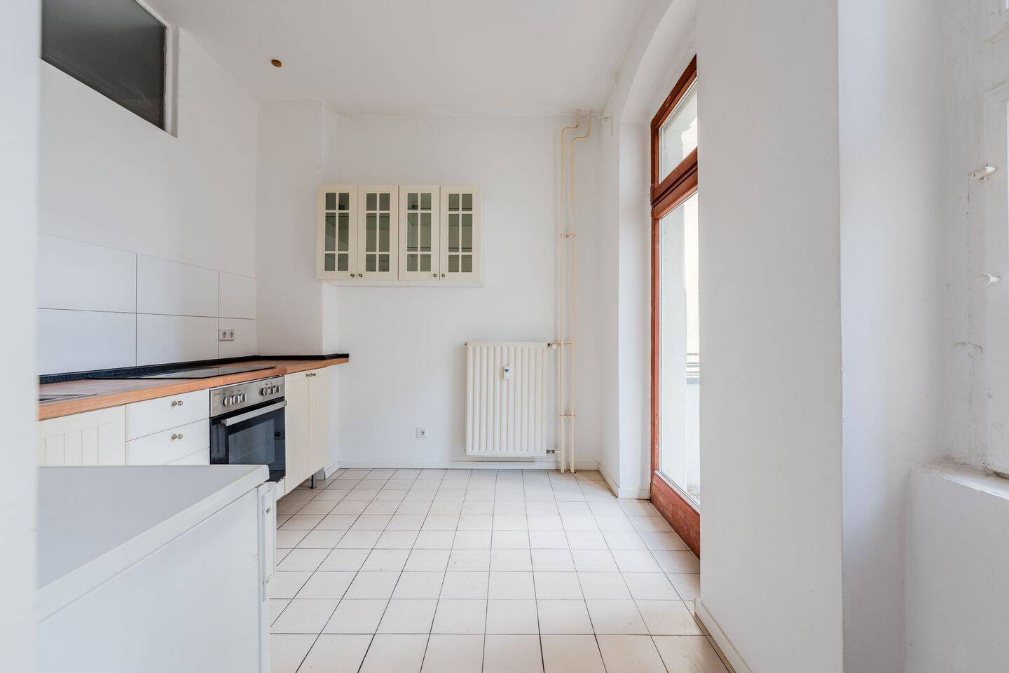 Saniert & vermietet - Charmante 1-Zimmer-Altbauwohnung mit gemütlichem Balkon nahe Körnerpark – Berlin – Vorschaubild 3