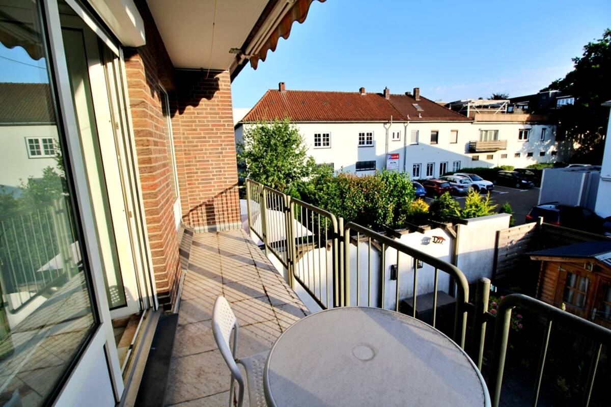 Schwachhausen - Gemütl. 2 Zimmer mit Sonnenbalkon - Nä Josef-Stift - Uni - mit Tiefgaragenplatz – 28211 Bremen – Bild 1 von 9