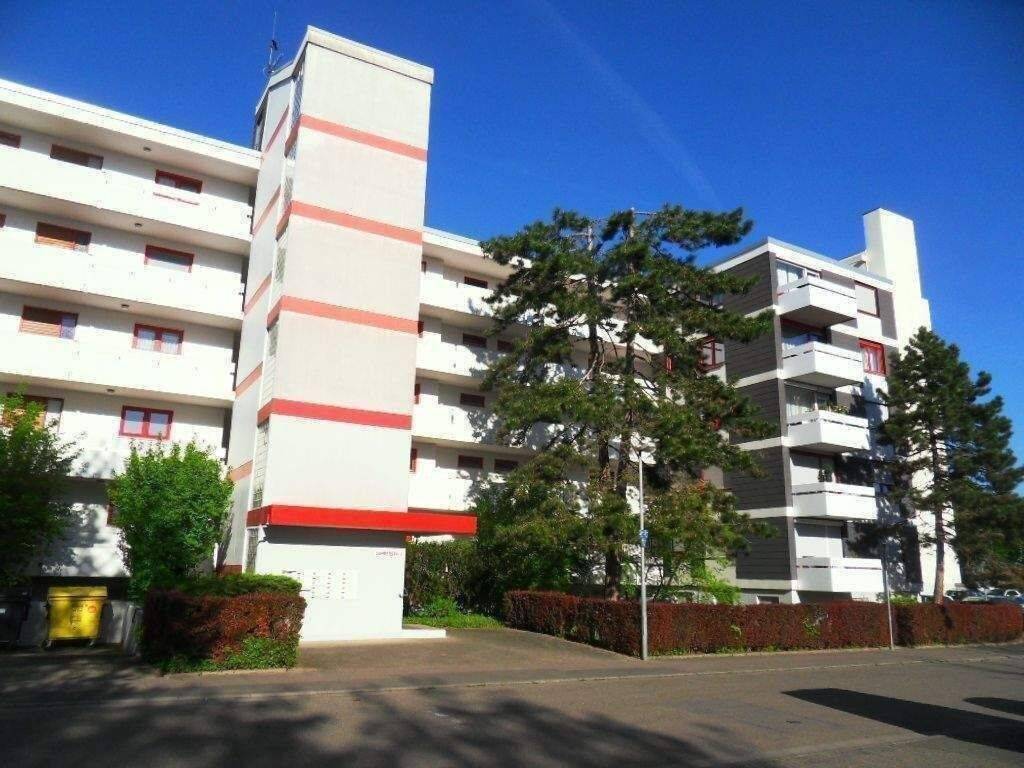 Zzt. vermietete helle 1- Zi.- Wohnung mit Balkon und Tiefgaragenstellplatz