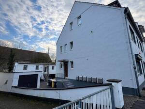 Investment Nähe Schloß Benrath (6 Wohnungen und 4 Garagen) Vollvermietung, 796 qm Grundstück – 40597 Düsseldorf – Vorschaubild 9