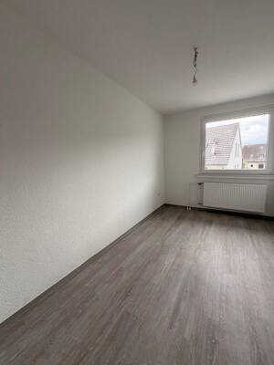 Nette Mieter gesucht: attraktive 3-Raum-Wohnung mit Sonnenbalkon – 44339 Dortmund – Vorschaubild 4