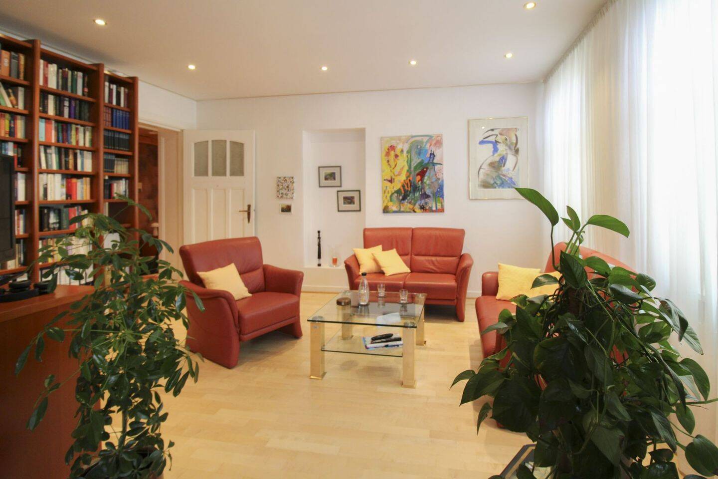 Attraktive 2-Zimmer-Wohnung in Berlin-Friedenau mit großzügigem Wohnbereich und Loggia – Berlin – Vorschaubild 3