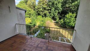 Top geschnittene und renovierte Altbauwohnung mit Flair und großer Terrasse. Nähe Tierpark ! Traumhafter Ausblick ins Wäldchen ! – 41199 Mönchengladbach – Vorschaubild 5