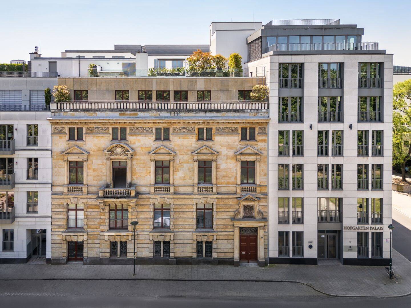MODERNE ERDGESCHOSSWOHNUNG AM HOFGARTEN