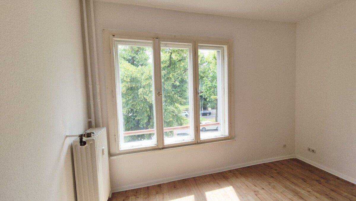 Stilvolles Appartement mit sonnigem Balkon – Berlin – Vorschaubild 3