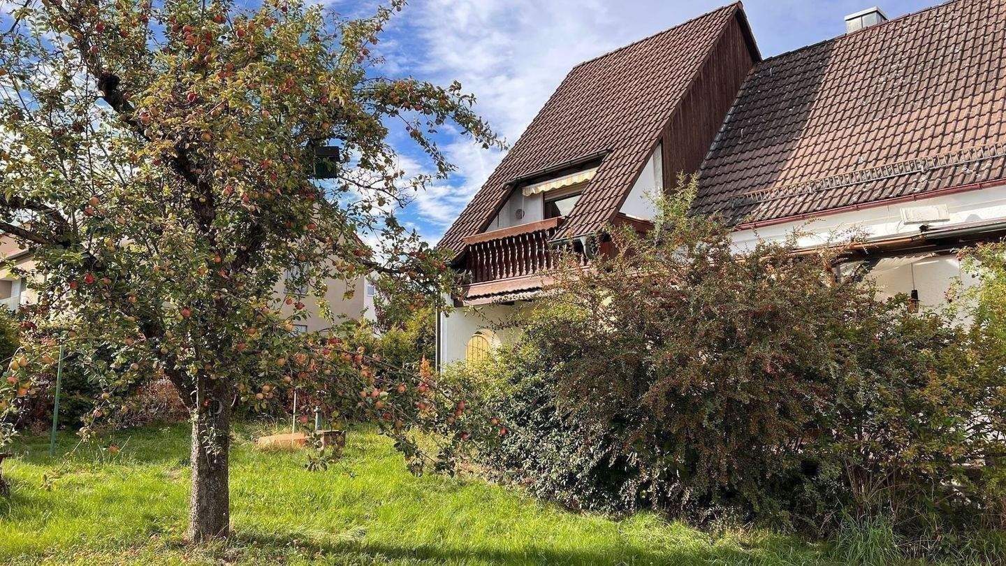 ZUHAUSE ANKOMMEN: ÄLTERES WOHNHAUS IN HERRLICHER LAGE VON ALTERLANGEN – Erlangen – Vorschaubild 2