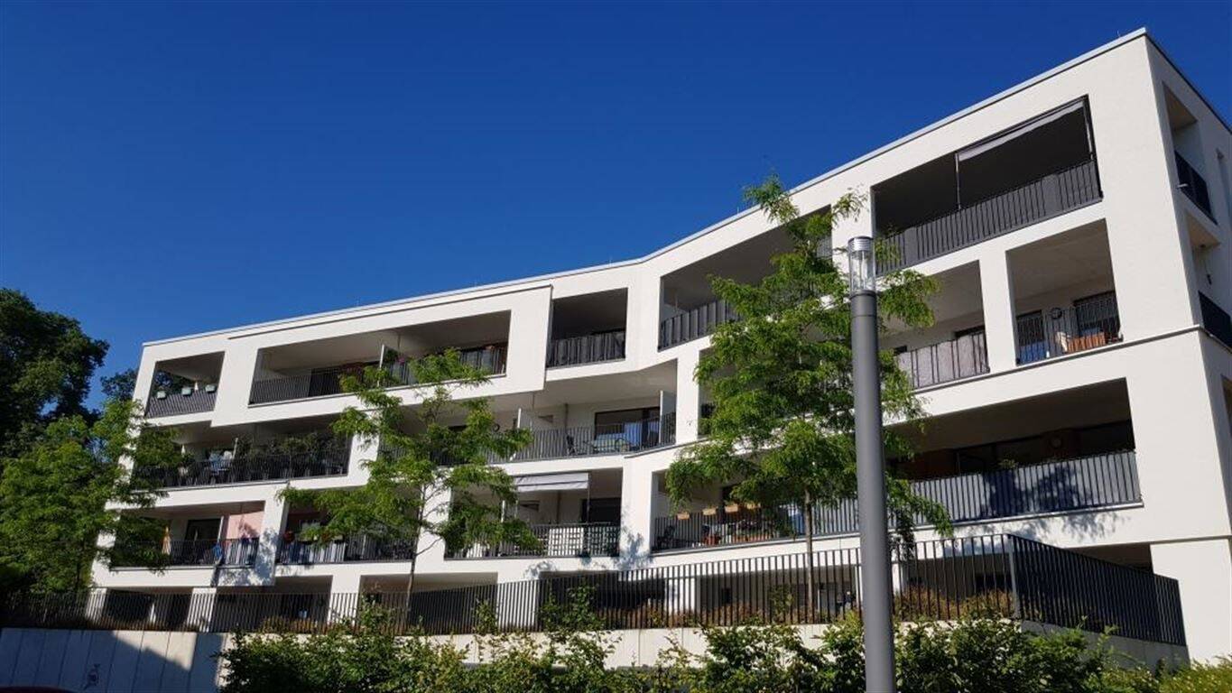 Attraktive 3 Zimmer Wohnung + Einbauküche + Fußbodenheizung + Parkett + Balkon + Aufzug + Tiefgarage – Mönchengladbach – Vorschaubild 5