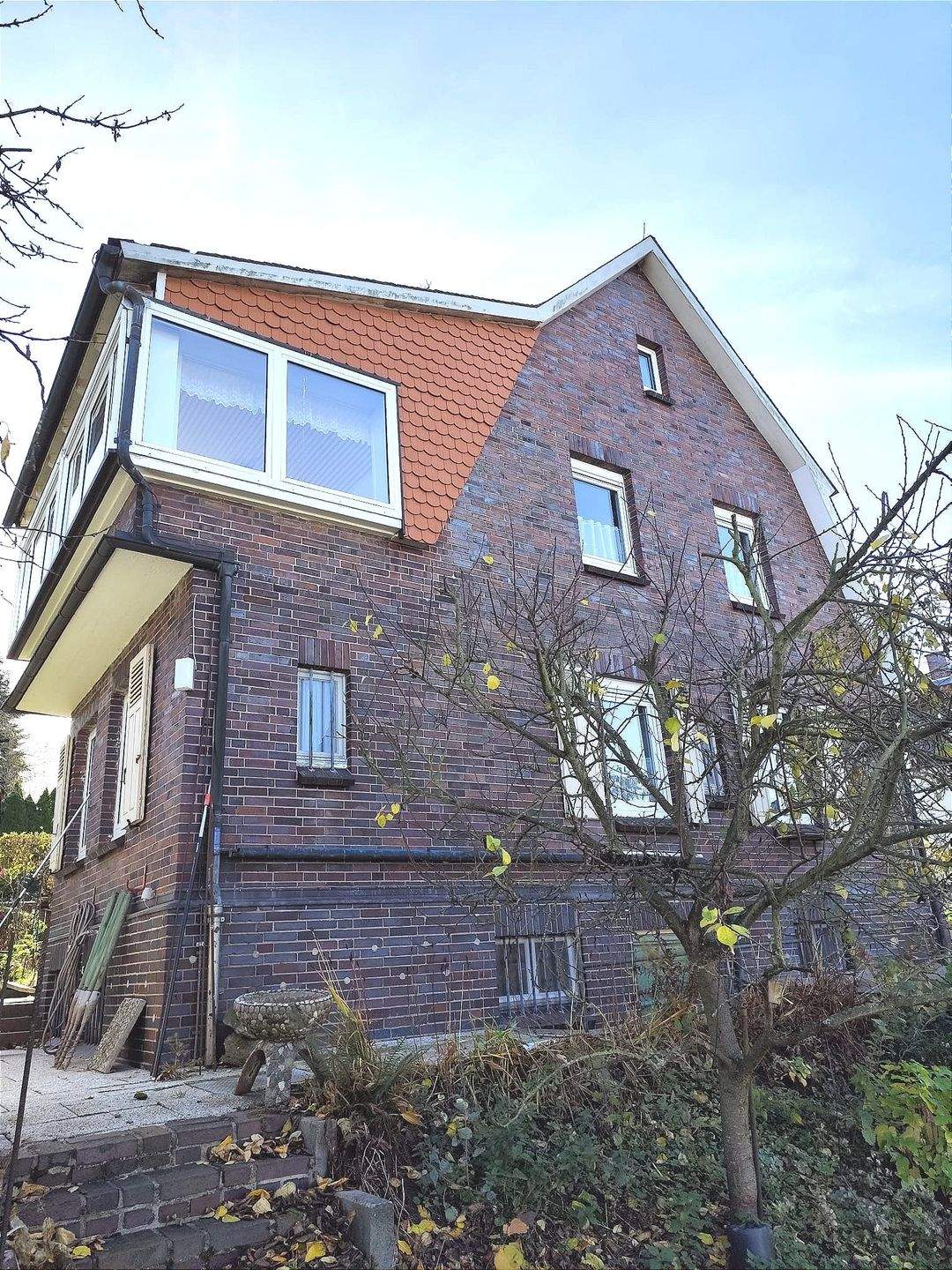 Stilvolles Wohnhaus mit schönem Grundstück, Garage und Wintergarten – Seesen – Vorschaubild 2