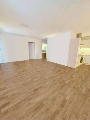 „Langfristig vermietete 2-Zimmer-Wohnung – Stabile Kapitalanlage in Hamburg-Bahrenfeld“ – 22761 Hamburg – Vorschaubild 2