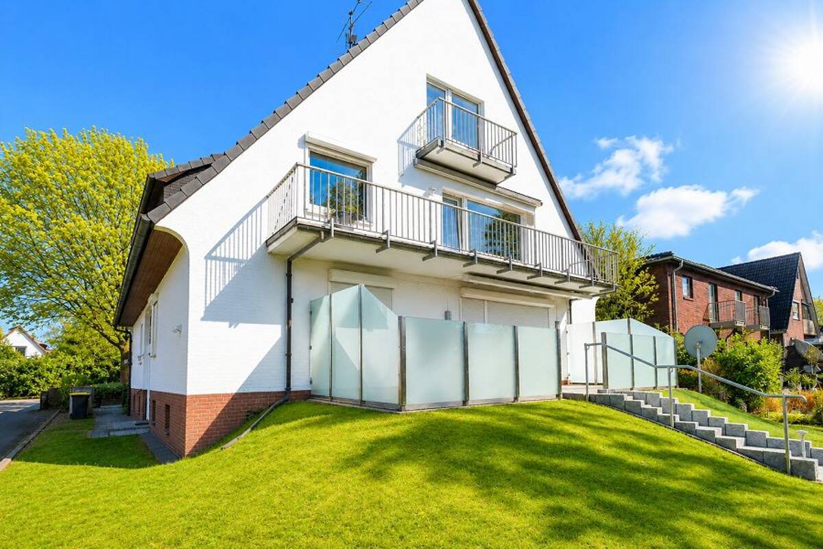 HH-Tonndorf: Charmante 2-Zimmer-Eigentumswohnung mit Blick ins Grüne! – 22045 Hamburg – Bild 1 von 7