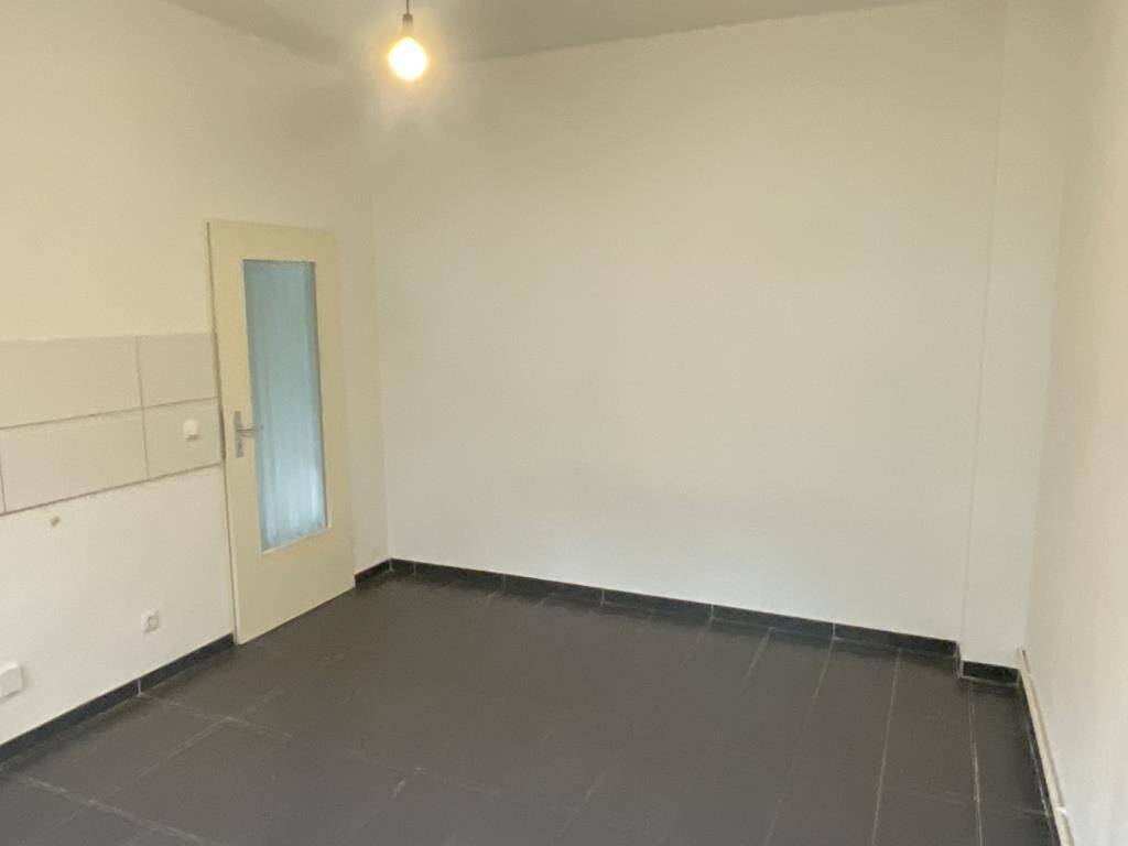Schicke 2-Zimmer-Wohnung mit Wohnküche in Duisburg Neudorf – Duisburg – Vorschaubild 8