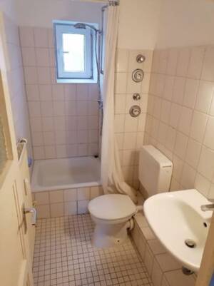 2 Zimmer Etagenwohnung, Elmschenhagen Süd, grün,ruhig,gepflegt. – 24146 Kiel – Vorschaubild 2