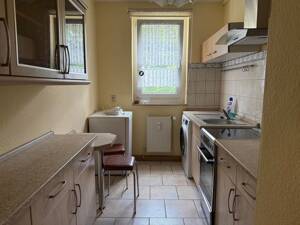 schöne 3-Raum-Wohnung mit Balkon in Halle (Saale) – 6130 Halle (Saale) – Vorschaubild 3