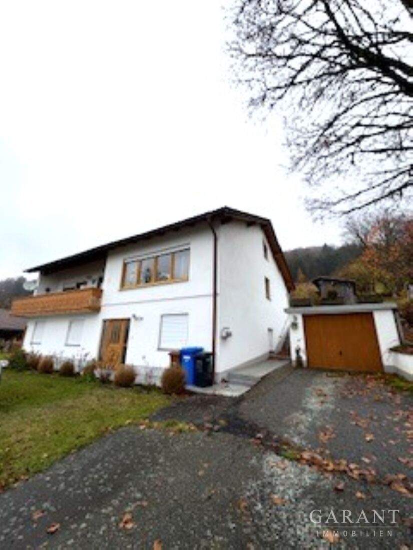 Freistehendes Einfamilienhaus mit Einliegerwohnung in Waldkirchen! – Waldkirchen – Bild 1 von 2