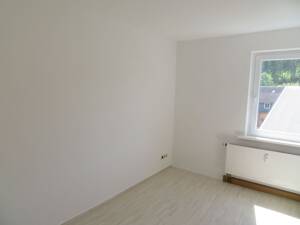 Neu sanierte 3-Raum-Wohnung (1.OG) in Lichte – 98724 Lichte – Vorschaubild 6