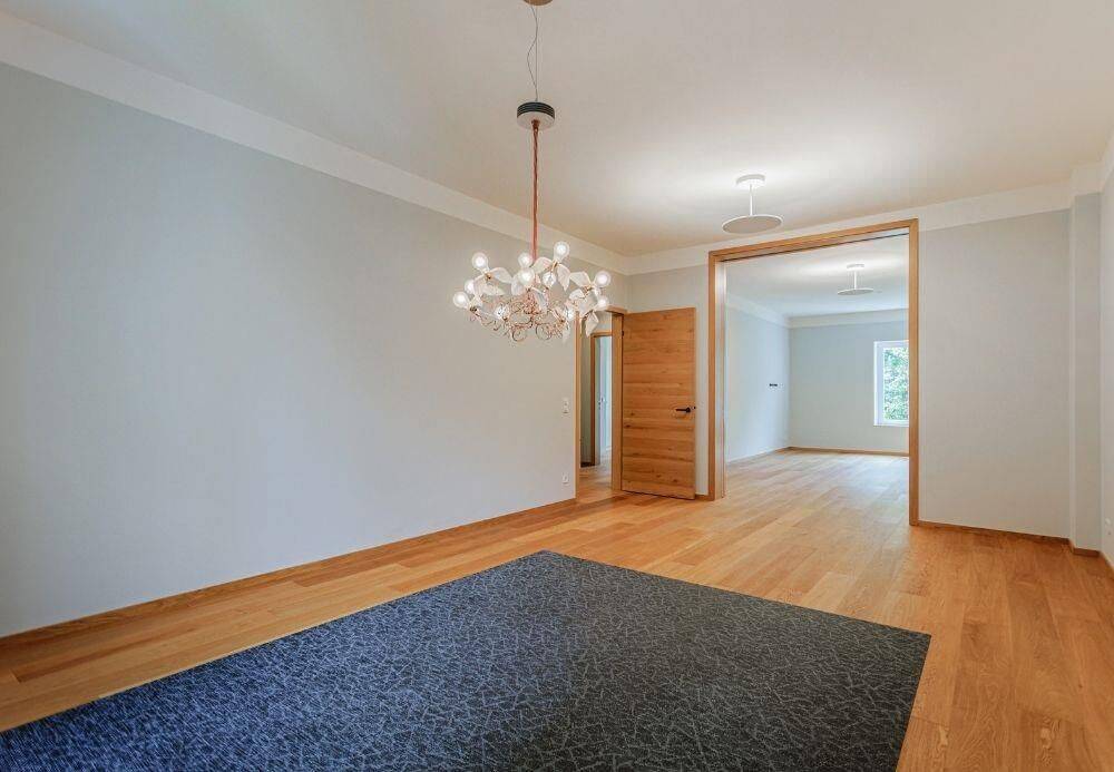 Altbau-Charme trifft auf Bauhaus-Stil: Besondere Eigentumswohnung direkt an der Weser – Bremen – Vorschaubild 5